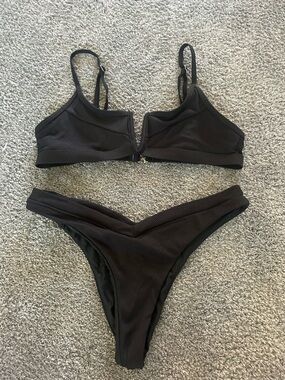 SHEIN Black Ribbed V-Front Bikini Set
